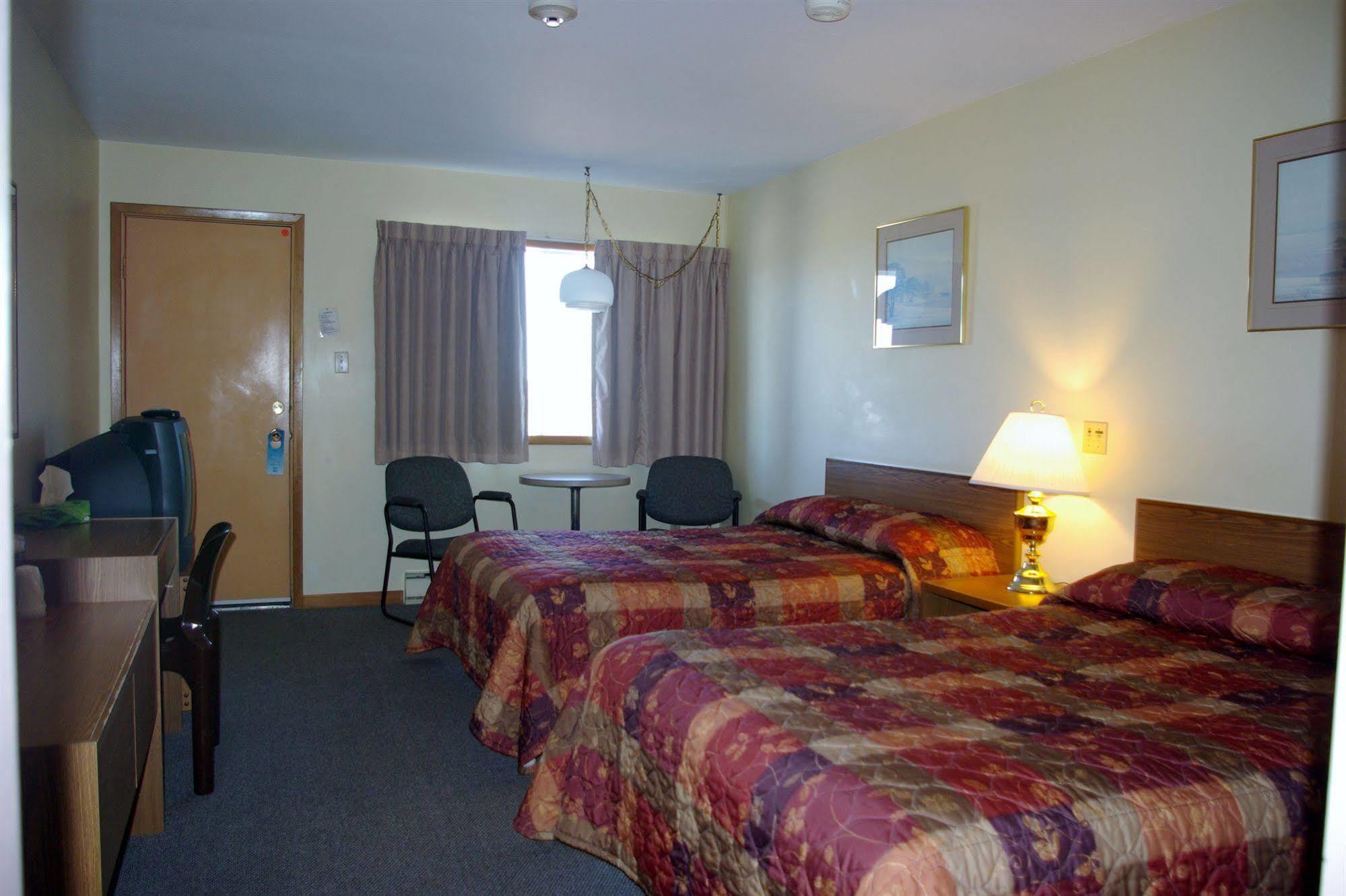 Tidal Bore Inn Truro Exterior foto